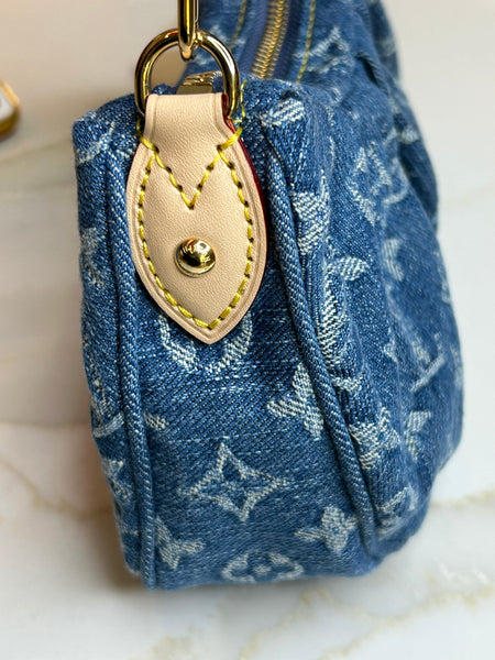 Louis Vuitton Pochette Valley