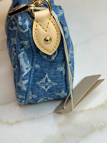 Louis Vuitton Pochette Valley