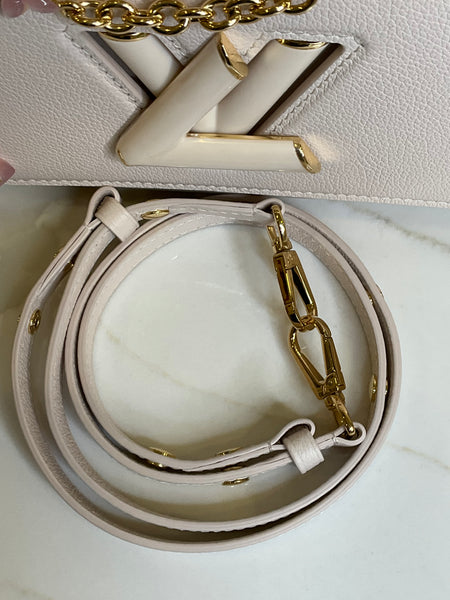 Louis Vuitton Twist MM Slim