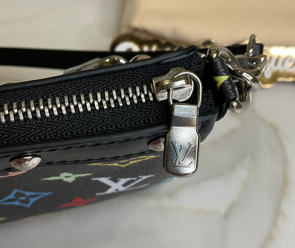Louis Vuitton Pochette Murakami