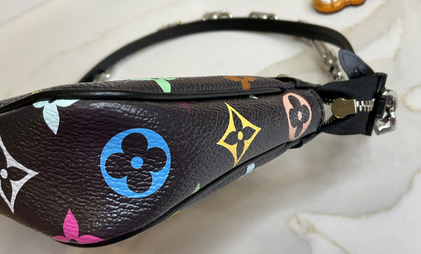 Louis Vuitton Pochette Murakami