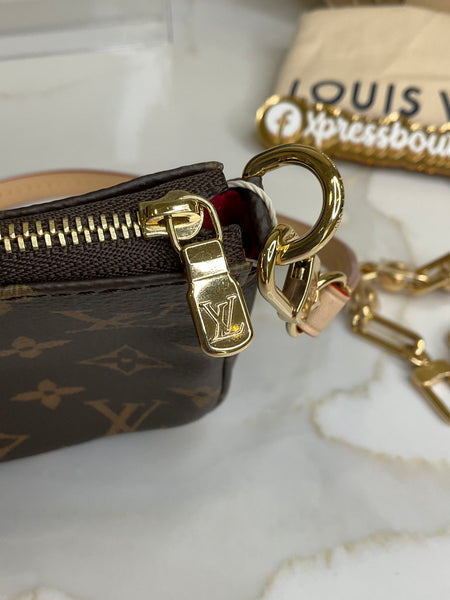 Louis Vuitton pochette panda