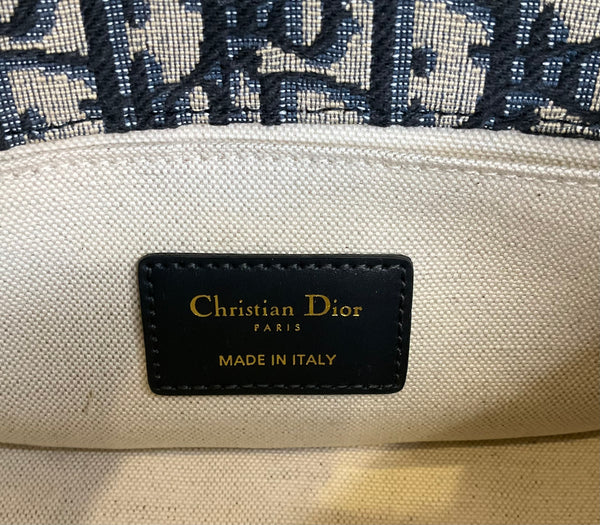 Medium Dior Bobby Bag