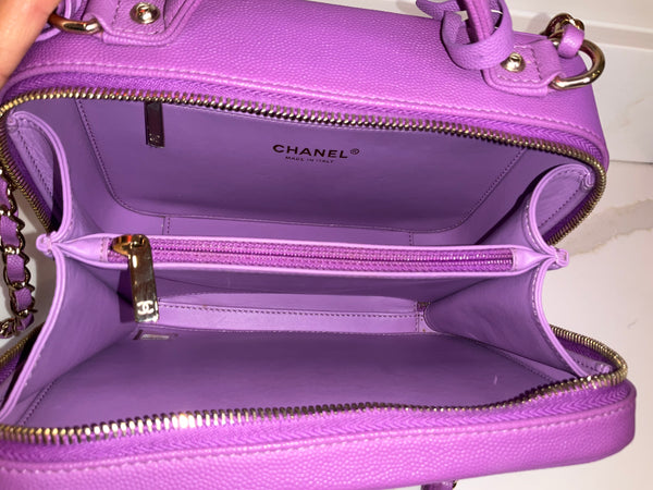 Chanel Vanity morado