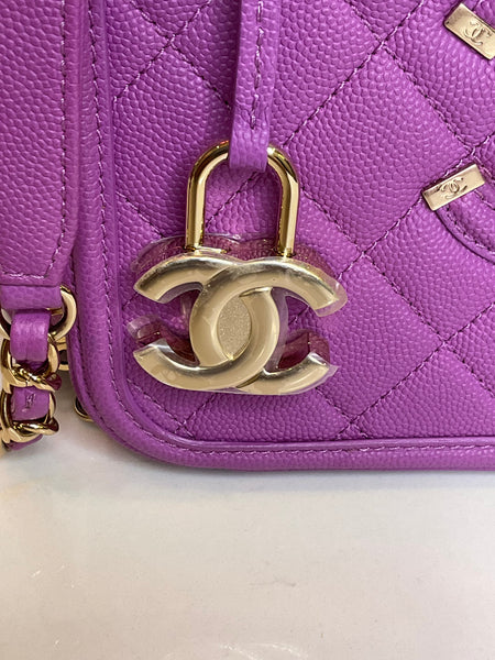 Chanel Vanity morado