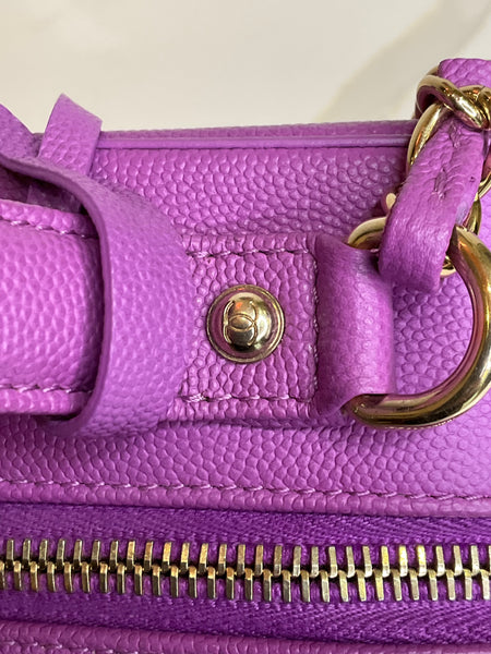 Chanel Vanity morado