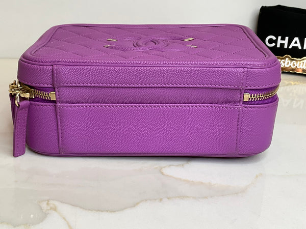 Chanel Vanity morado