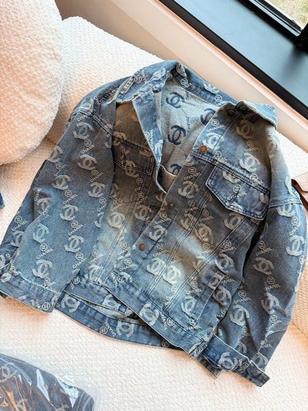 DENIM JACKET (FASHION 2025)