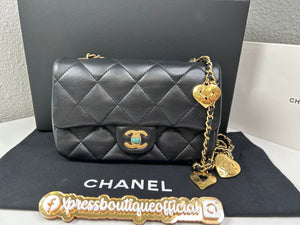 Chanel Mini Heart Charms 22