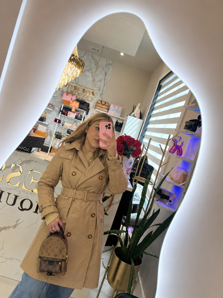 Burberry trench coat beige