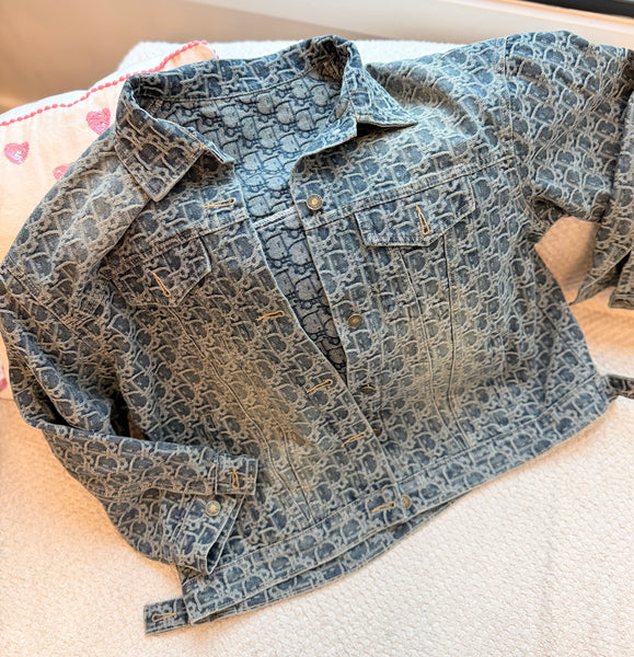 DENIM JACKET (FASHION 2025)