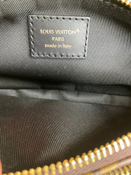 Louis Vuitton Keepit monograma bumbag
