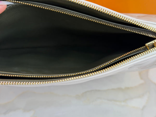 Louis Vuitton Cousin crema