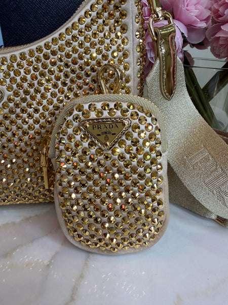Prada re-edition crystal dorada
