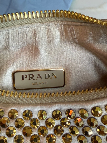 Prada re-edition crystal dorada