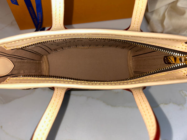 Louis Vuitton neverfull bb
