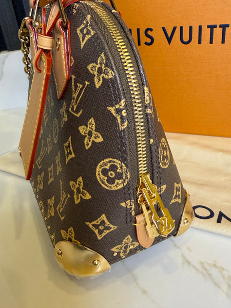 Louis Vuitton Alma bb trunk monograma