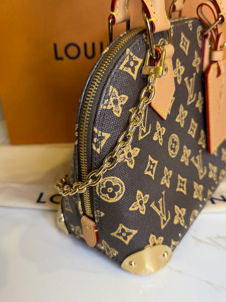 Louis Vuitton Alma bb trunk monograma
