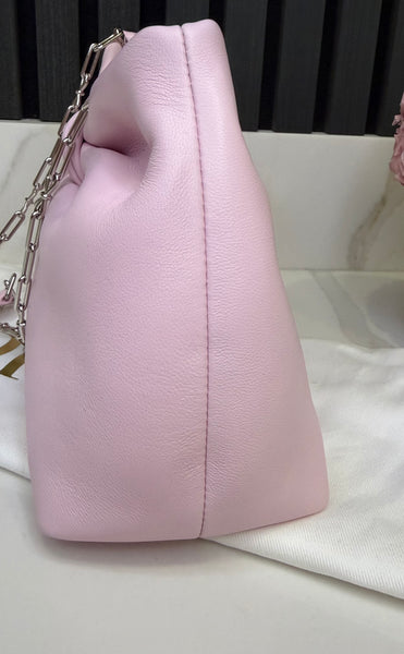 Dior bow