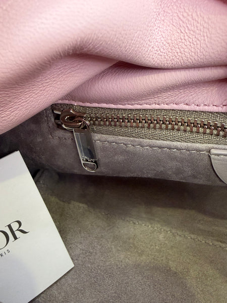 Dior bow