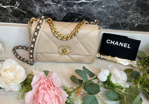 Chanel 19 nude small