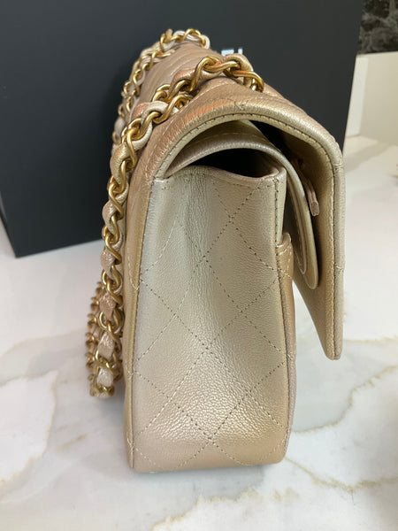 Chanel classica double flap mediana gradient gold