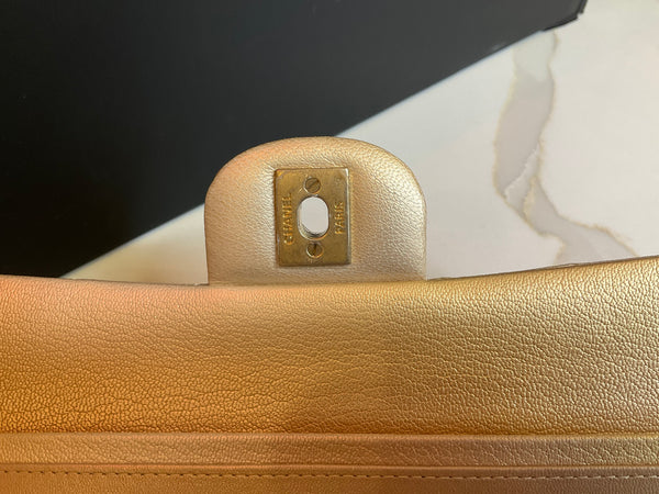 Chanel classica double flap mediana gradient gold