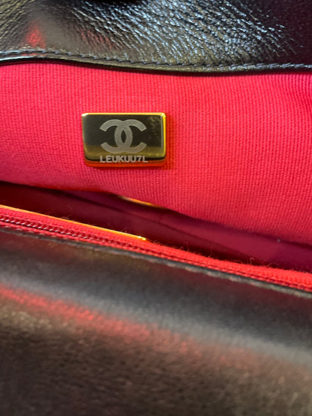 Chanel 19 small