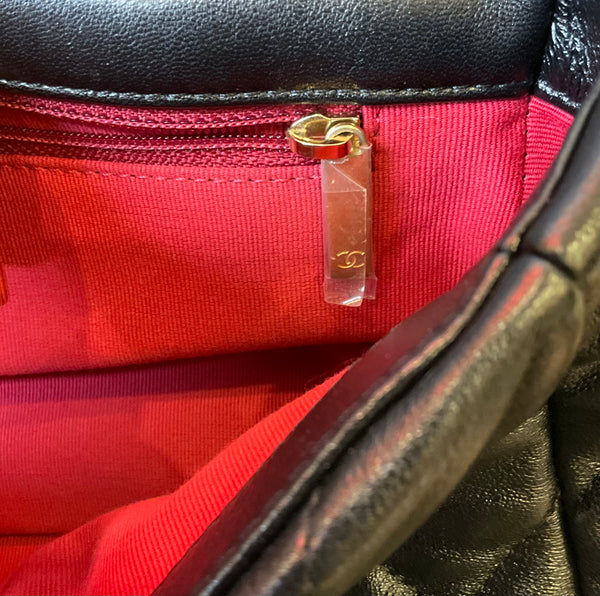 Chanel 19 small