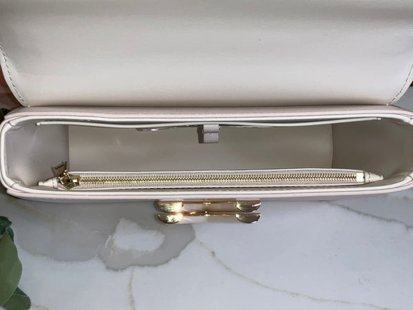 Louis Vuitton Twist MM Slim