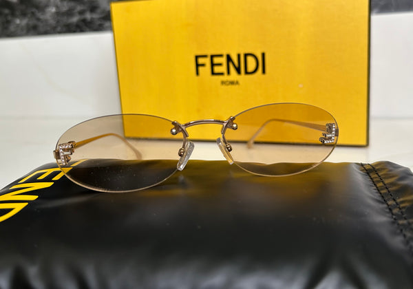 Fendi lente de sol FE4075US