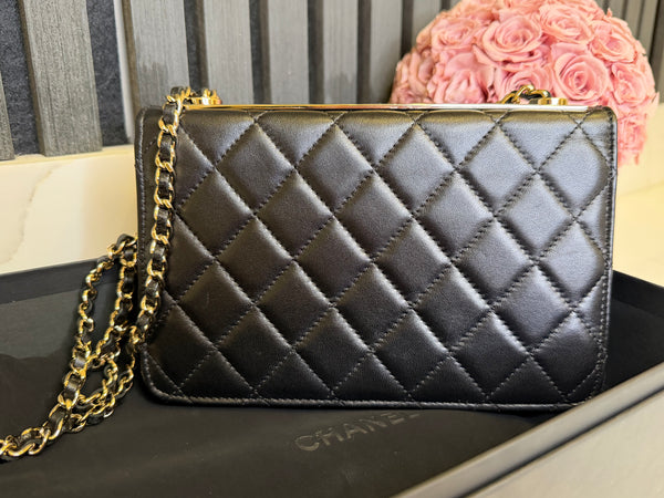 Chanel WOC