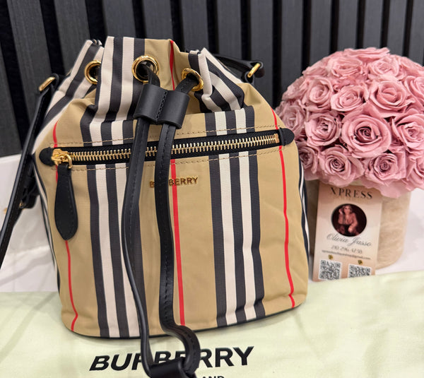 Burberry mini bucket