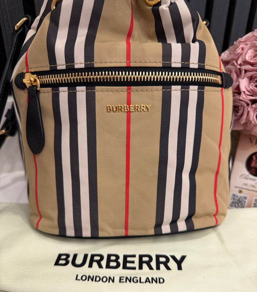 Burberry mini bucket