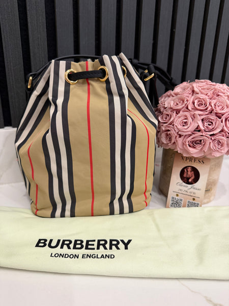 Burberry mini bucket
