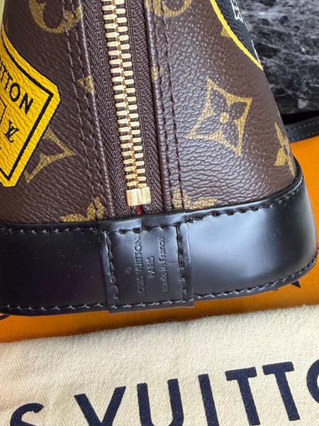 Louis Vuitton Alma bb World Tour