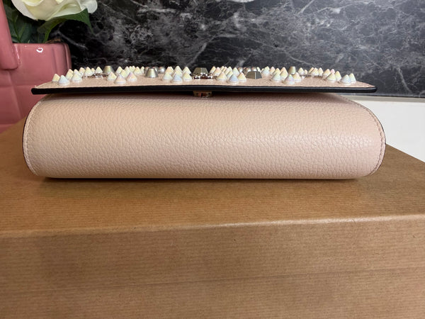 Louboutin WOC
