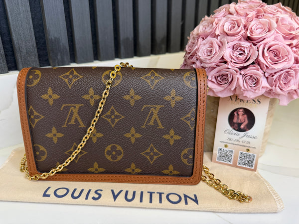 LOUIS VUITTON DAUPHINE WOC