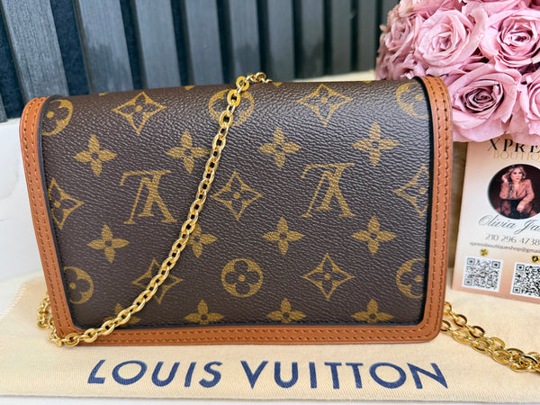 LOUIS VUITTON DAUPHINE WOC
