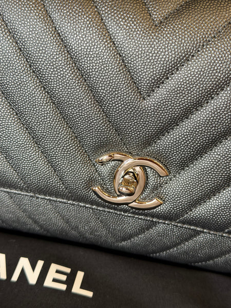 Chanel large coco handle caviar