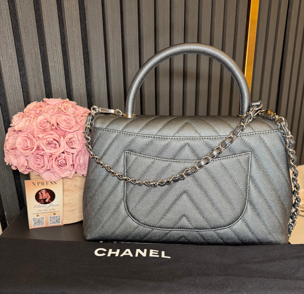 Chanel large coco handle caviar