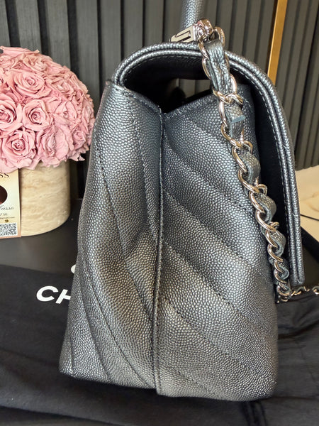 Chanel large coco handle caviar