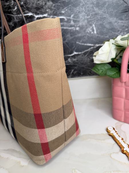 Burberry tote bag