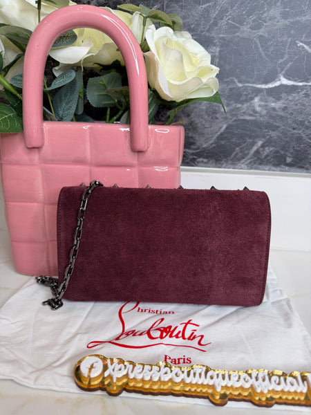 Louboutin WOC bugurndy