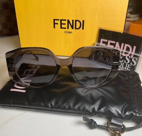 Fendi lentes de sol FE40083U