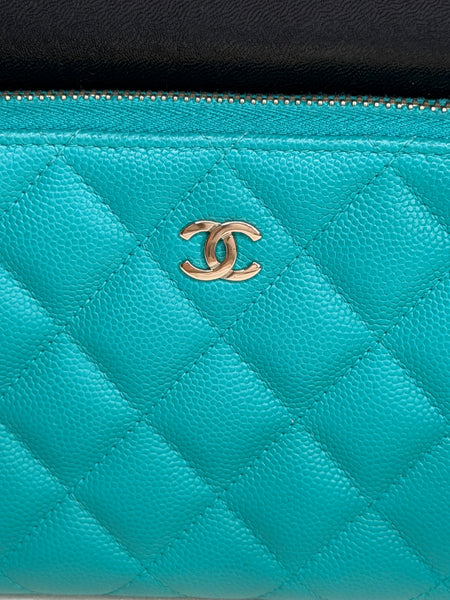 Chanel zipper wallet caviar