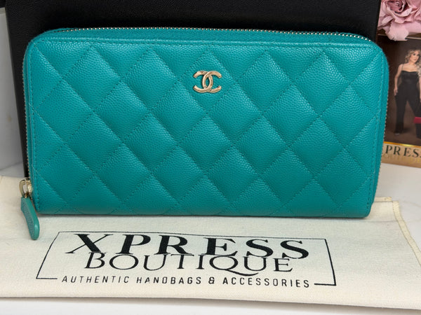 Chanel zipper wallet caviar