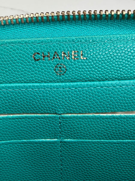 Chanel zipper wallet caviar