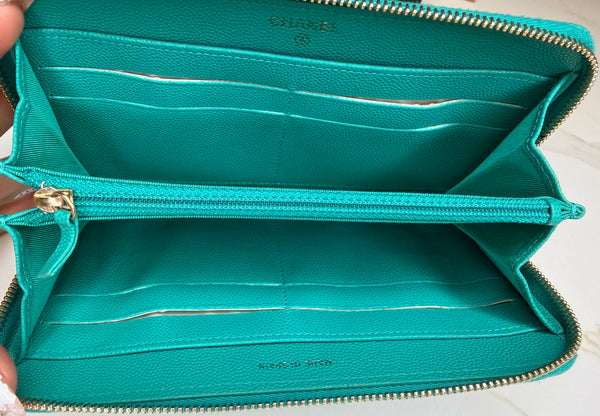 Chanel zipper wallet caviar