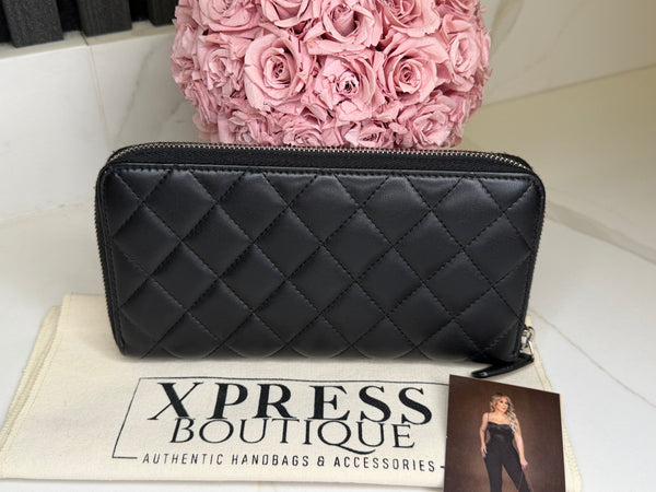 Chanel Zipper wallet